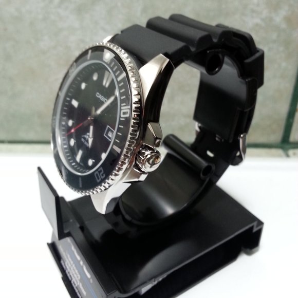 CASIO "DIVER" WATCH - Picture 3 of 5